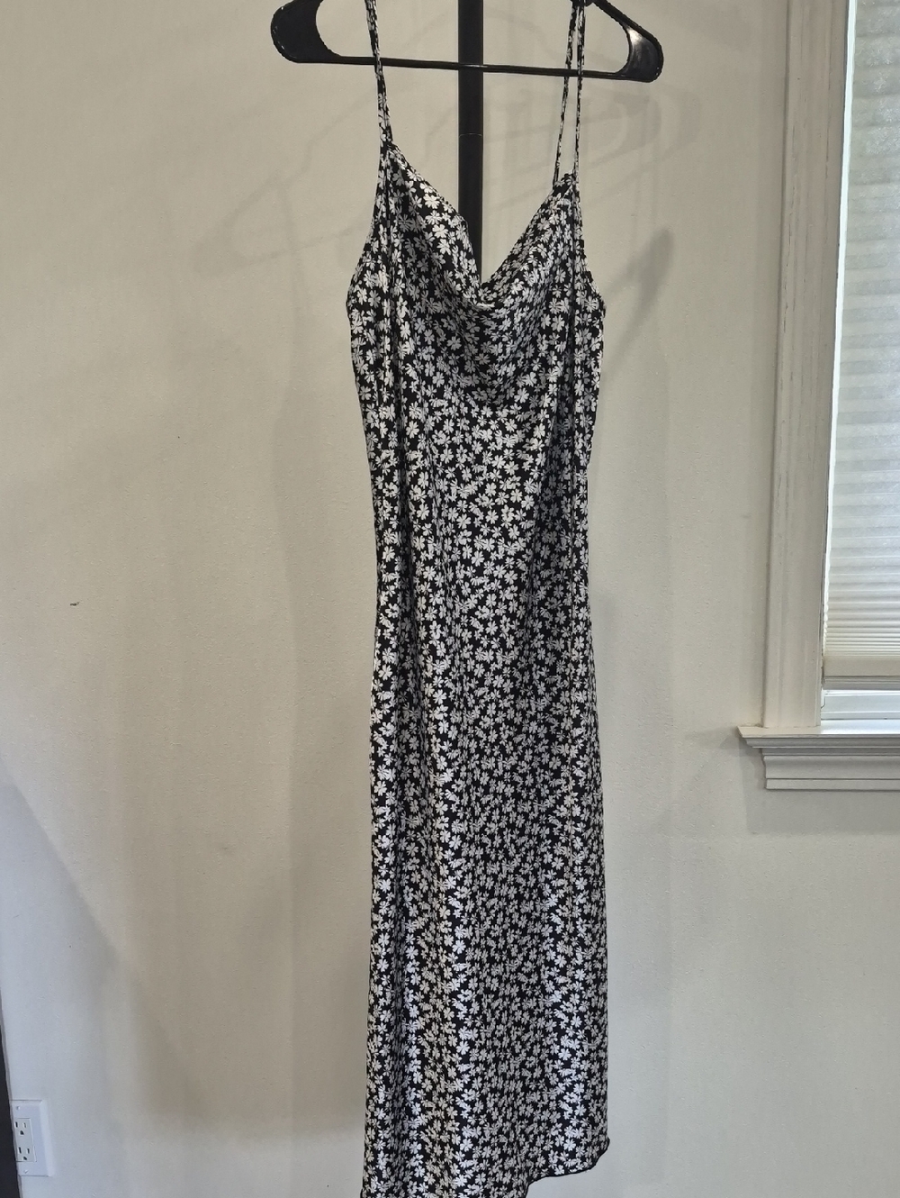 bebe Black and White Floral Slip Midi Dress